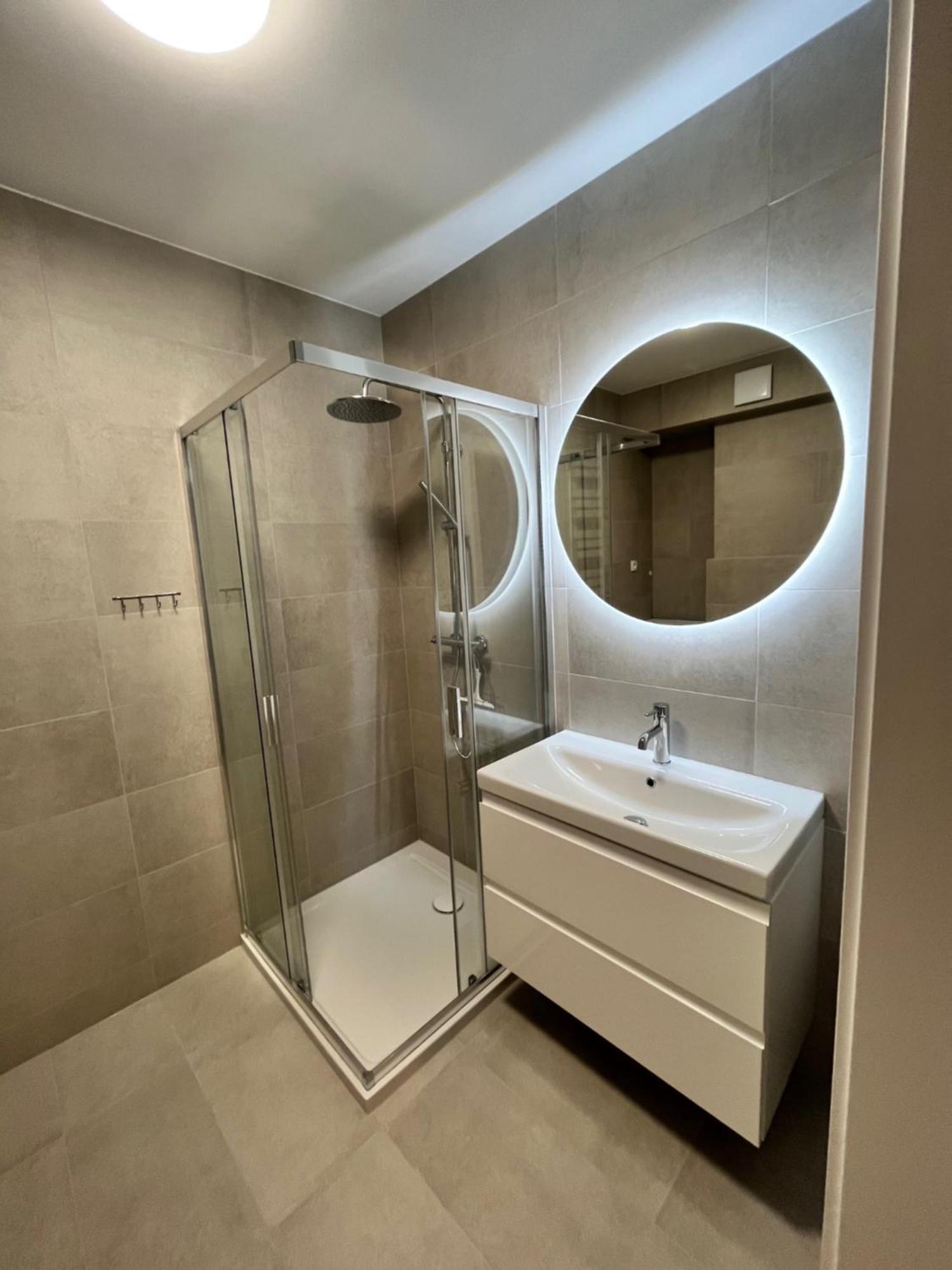 קילצה Apartament Julia 1-4 Os Starowapiennikowa 42A Z Balkonem Ze Sniadaniem Kontynentalnym מראה חיצוני תמונה