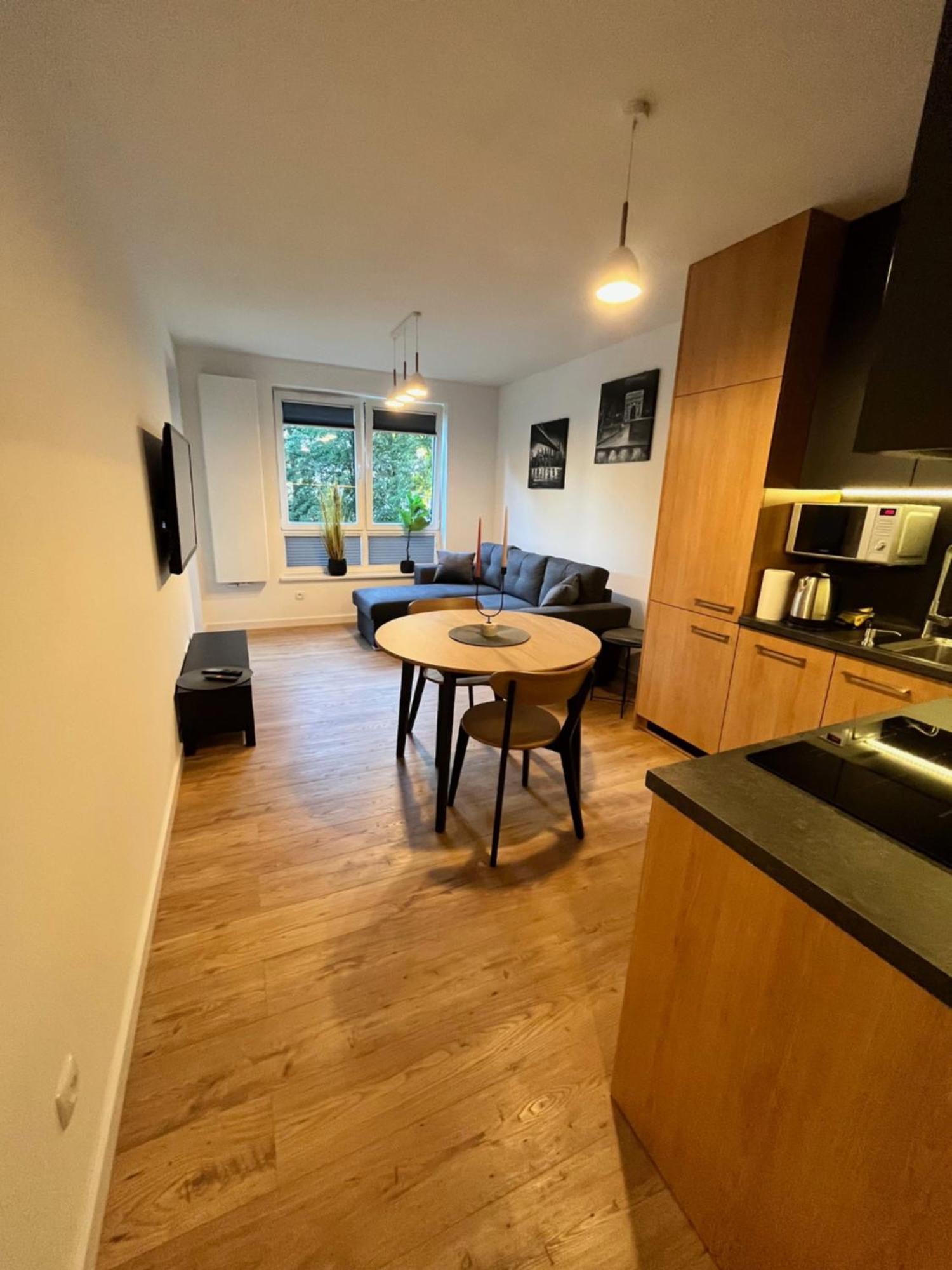 קילצה Apartament Julia 1-4 Os Starowapiennikowa 42A Z Balkonem Ze Sniadaniem Kontynentalnym מראה חיצוני תמונה