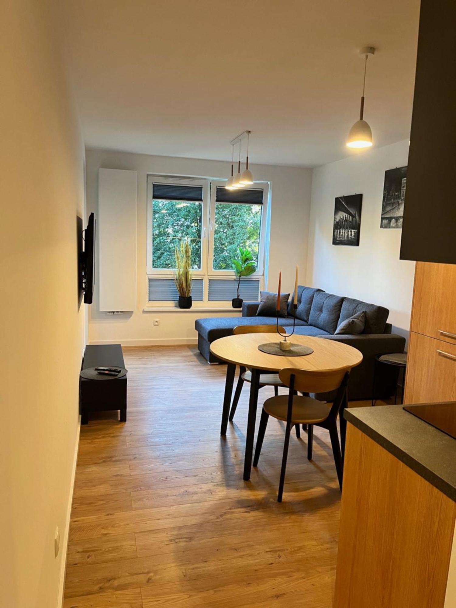 קילצה Apartament Julia 1-4 Os Starowapiennikowa 42A Z Balkonem Ze Sniadaniem Kontynentalnym מראה חיצוני תמונה